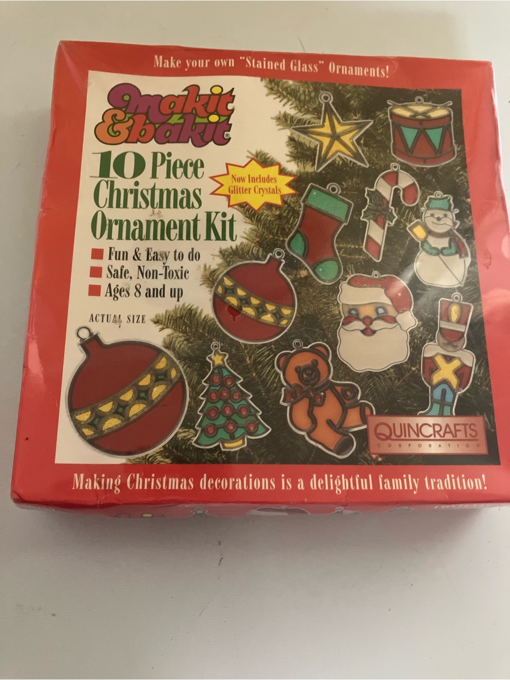 Makit & Bakit 10-Piece Christmas Ornament Kit - Red